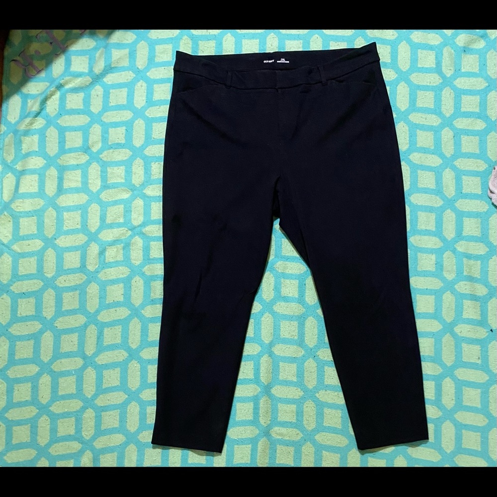 Old Navy Pixie pants. Size 18.